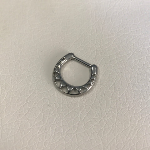 SEPTUM CLICKERS AFRICAN PATTERN