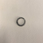 TWISTER HINGED RING